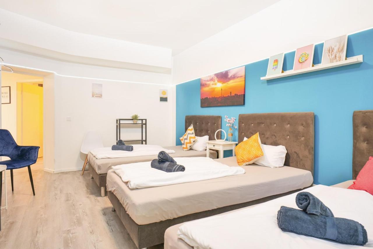 Blue Chili 31 - Stadtwohnung Fuer 7 - Modern Zentral Karlshorst Wlan Berlin Ngoại thất bức ảnh