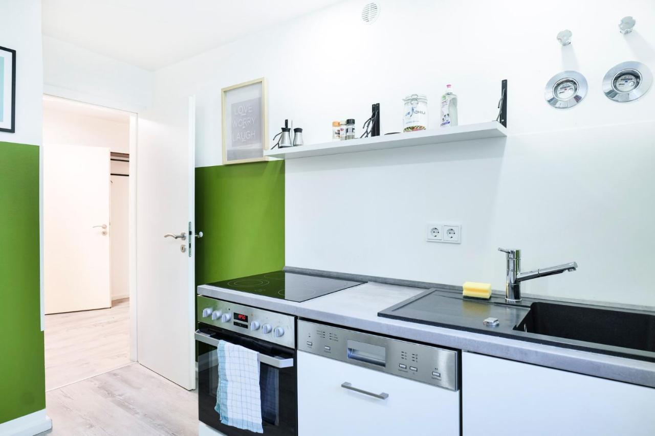Blue Chili 31 - Stadtwohnung Fuer 7 - Modern Zentral Karlshorst Wlan Berlin Ngoại thất bức ảnh