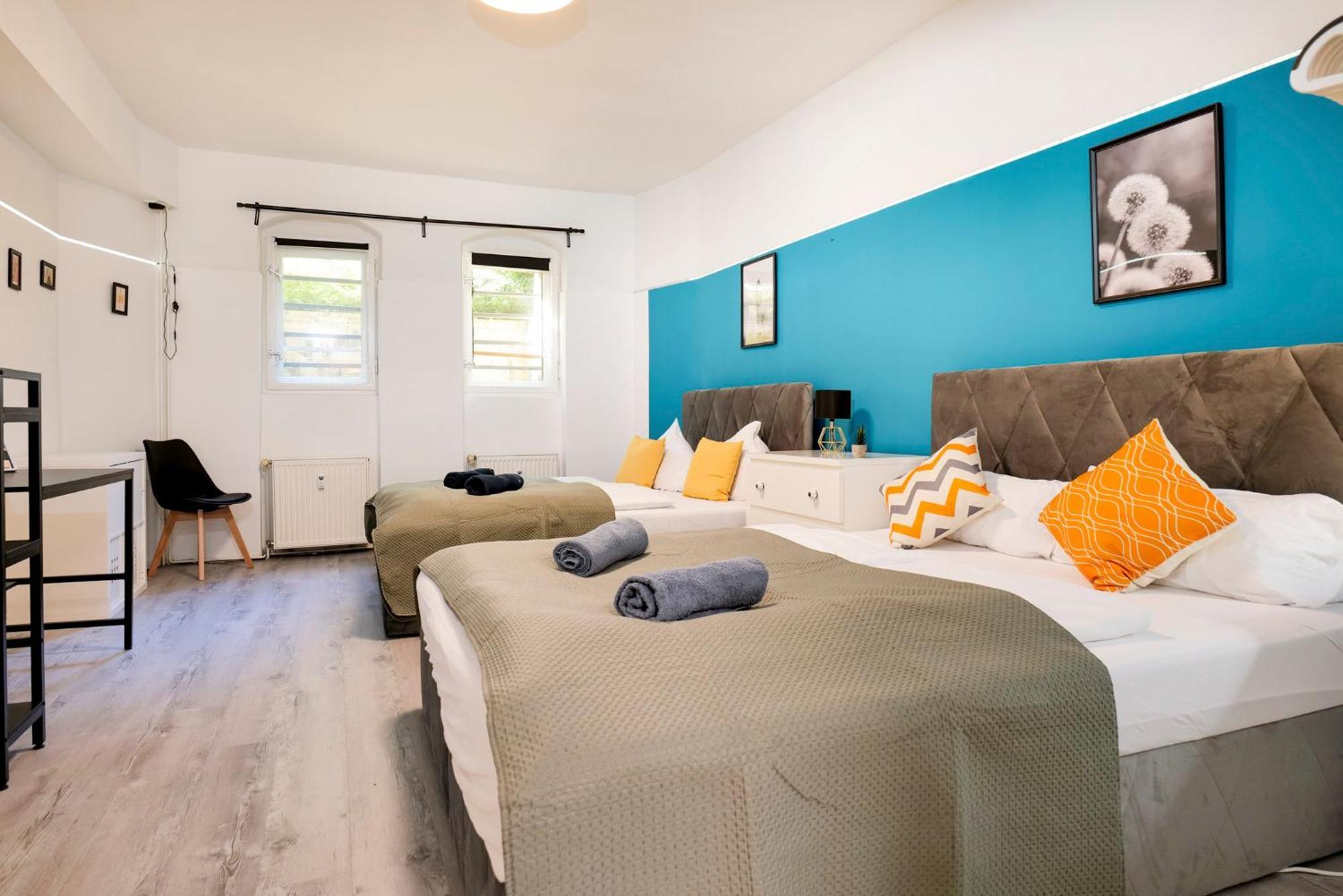 Blue Chili 31 - Stadtwohnung Fuer 7 - Modern Zentral Karlshorst Wlan Berlin Ngoại thất bức ảnh